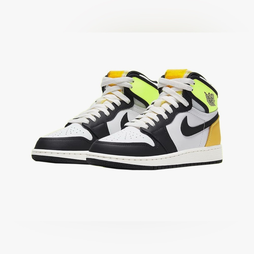 Nike Air Jordan 1 Retro High-Top Sneakers Black White Neon Yellow